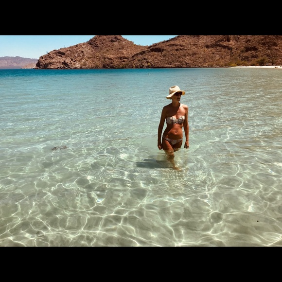 Meet your Posher, Kasia 💁‍♀️ - Picture 8 of 8